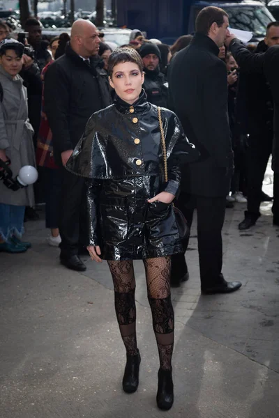 Halsey Cantora Americana Chega Desfile Chanel Como Parte Paris Fashion — Fotografia de Stock