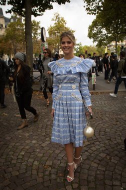 Lala Rudge, Paris Moda Haftası Kadın Giyim / Yaz 2016 kapsamında 7 Ekim 2015 'te Paris, Fransa' daki Miu Miu Show 'a geldi..