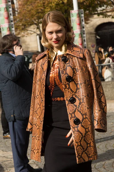 Lea Seydoux Chega Miu Miu Show Como Parte Paris Fashion — Fotografia de Stock