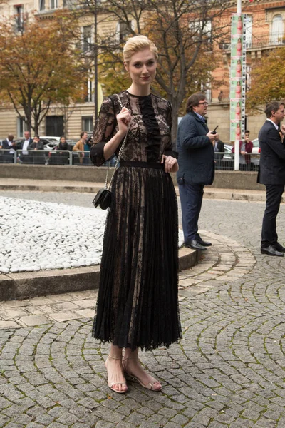 Avustralyalı Aktris Elizabeth Debicki Paris Moda Haftası Kadın Giyim Yaz — Stok fotoğraf