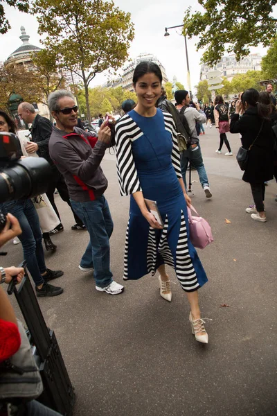 Tina Leung Uczestniczy Miu Miu Show Front Row Paris Fashion — Zdjęcie stockowe