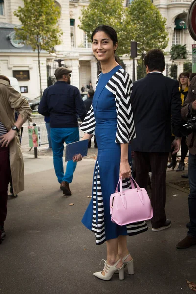 Tina Leung Uczestniczy Miu Miu Show Front Row Paris Fashion — Zdjęcie stockowe