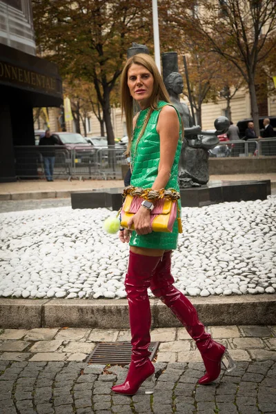 Anna Dello Russo 2015 Október Érkezik Miu Miu Kiállításra Párizsi — Stock Fotó