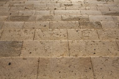 escalera desciende a una ciudad europea - como textura
