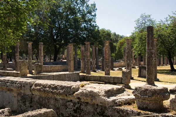 Antik sütunlar ve Harabeleri Olympia, Yunanistan