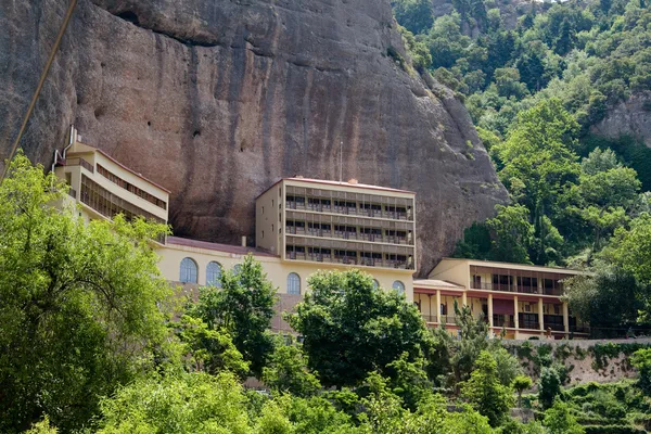 Cave monastery in the mountains of the Peloponnese, Greece. — Stock Photo, Image