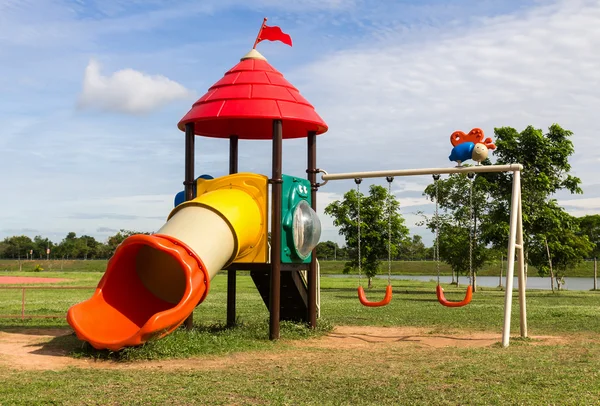 Modern çocuk oyun alanı — Stok fotoğraf