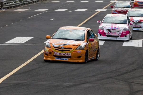 Toyota, один сделать гонка 2012 — стоковое фото