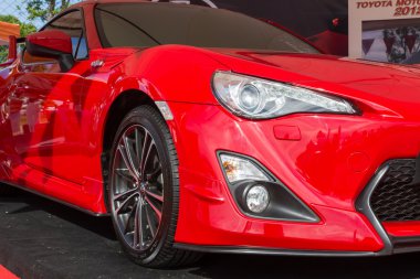 Toyota bir tane yapmak yarış 2012