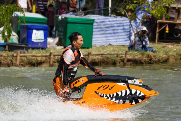 Freestyle åtgärden jet ski stunt — Stockfoto