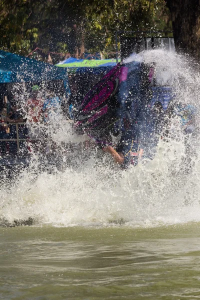 Freestyle le jet ski cascade action — Photo