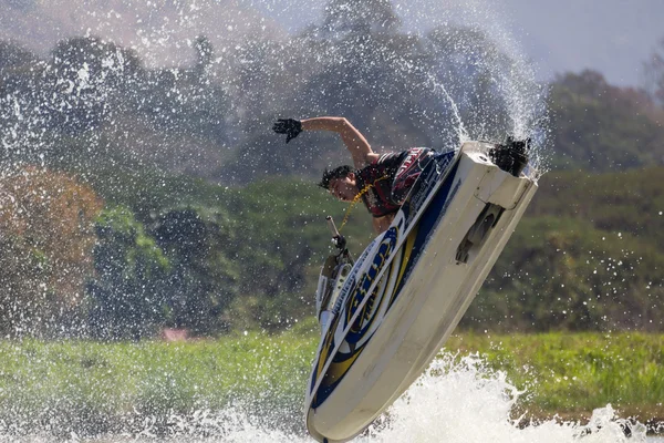 Die Jetski Stunt Action im Freestyle zeigen — Stockfoto