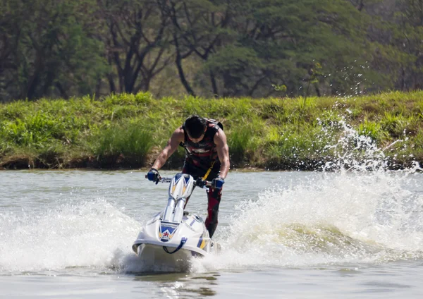 Visa freestyle åtgärden jet ski stunt — Stockfoto