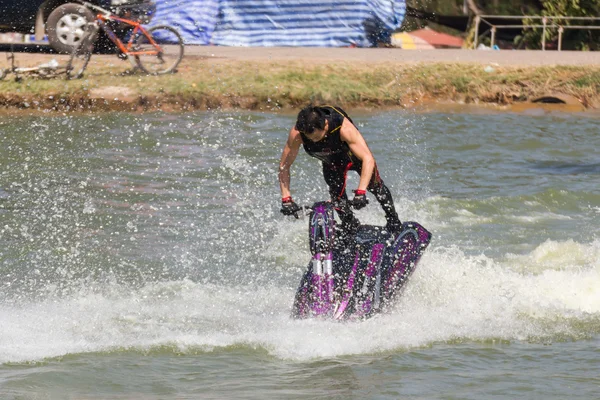 Gösteri freestyle jet ski dublör eylem — Stok fotoğraf