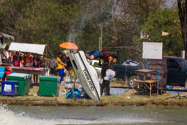 Freestyle le jet ski cascade action — Photo