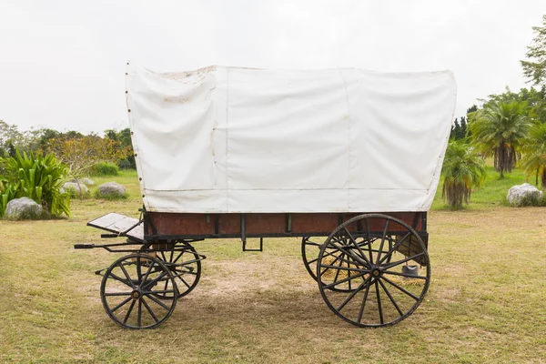 Overdekte wagen — Stockfoto