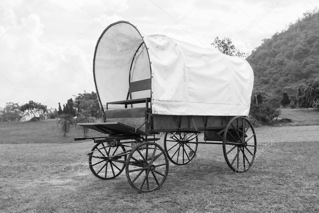 Covered wagon painting Black & White Covered wagon — Stock Photo