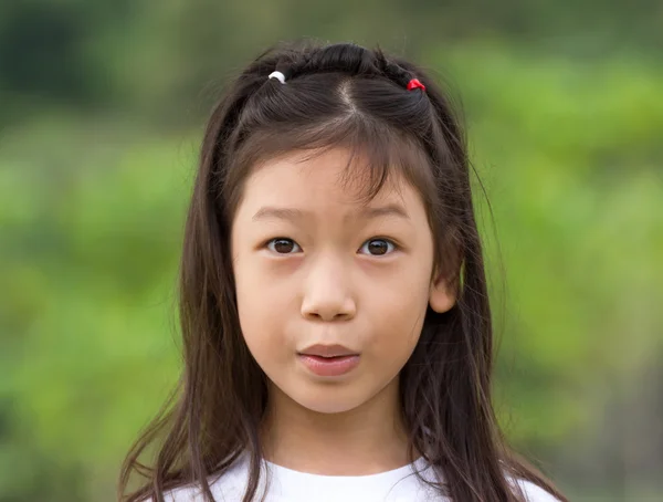 Πορτρέτο της Ασίας νεαρό κορίτσι — Φωτογραφία Αρχείου