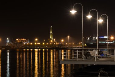 gece Cenova feneri