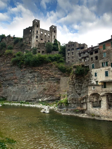 Стародавні села Dolceacqua Ліцензійні Стокові Зображення