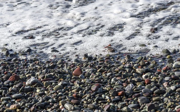 Spiaggia di ghiaia tipica della Liguria — Foto Stock