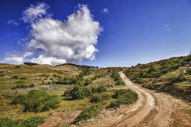 kaya izi yakınındaki guadagnolo, İtalya