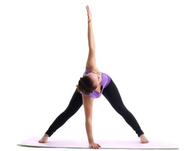 genç kadın yoga eğitmeni asana göstermek