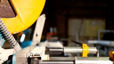 kamera hareket kesilmiş plastik profil gördüm