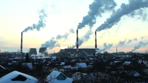 Humo de la tubería de la central térmica — Vídeos de Stock