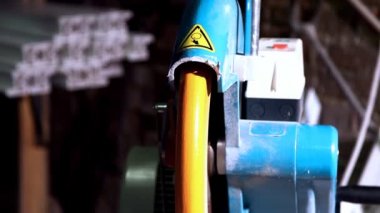 Yatay kaydırma kesilmiş plastik profil - pvc pencere üretimi gördüm