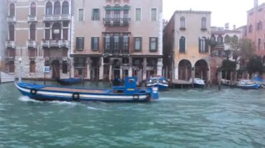 yelken Venedik kanal ve sokak