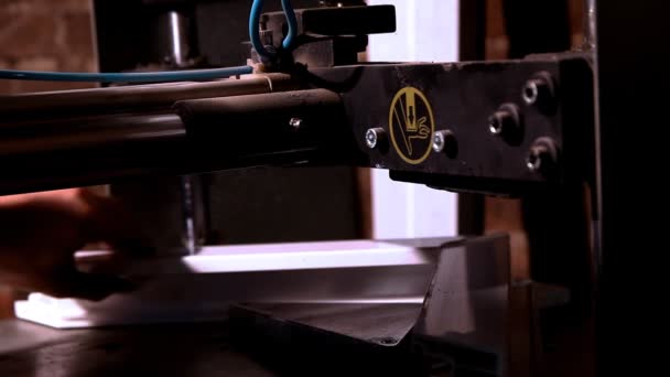 Joint de soudure transparent de fenêtre en plastique 