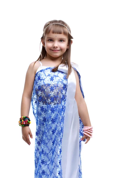 Маленька дівчинка в індійському костюмі — стокове фото