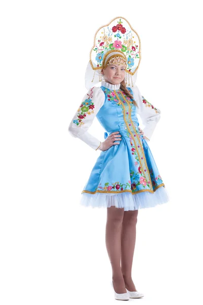 Beauté fille en bleu russe costume isolé — Photo