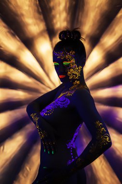 uv makyaj çekici çıplak kadın portresi