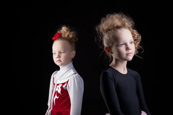 Image of cute curly girlfriends posing in studio — ストック写真