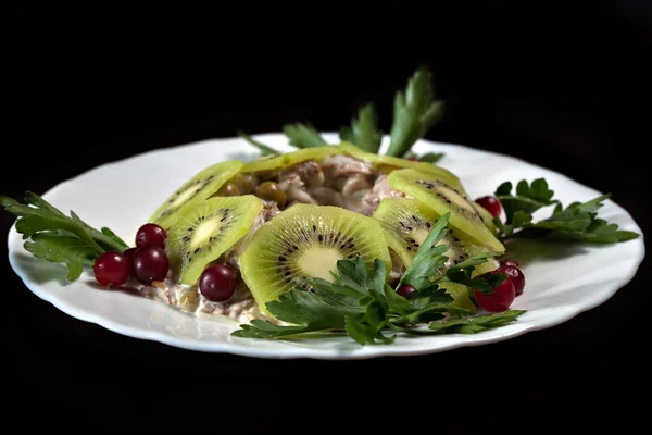 Görüntü aslında tasarlanmış et salatası — Stok fotoğraf