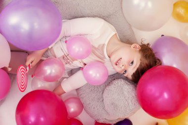 lolipop ile büyüleyici küçük hanım Üstten Görünüm