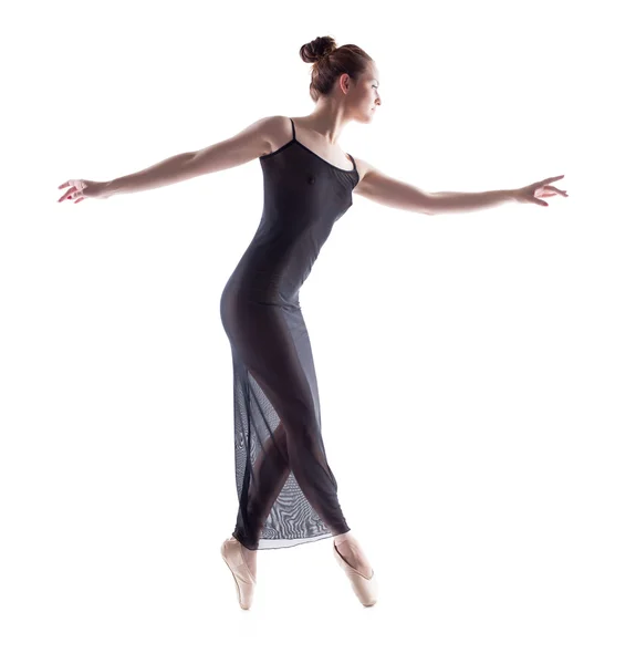 优雅的芭蕾舞演员，跳舞的侧视图 — 图库照片