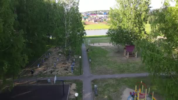 Luftaufnahme Des Stadtparks Und Des Sees Afanasyevo Gebiet Kirow — Stockvideo