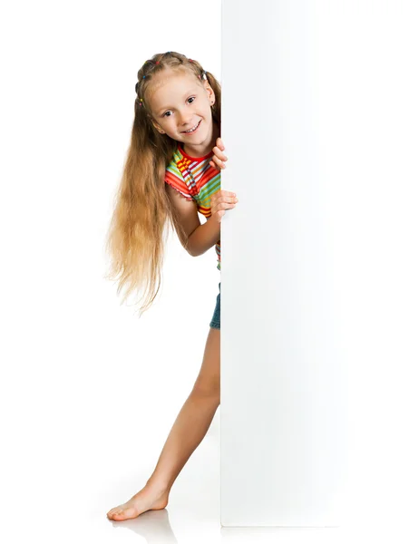Kleines Mädchen mit weißem Brett — Stockfoto