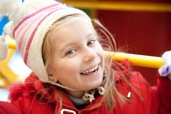 Menina no parque infantil — Fotografia de Stock