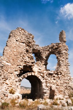 duvar kalıntıları