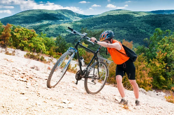 Mountain biker — Stock Photo, Image