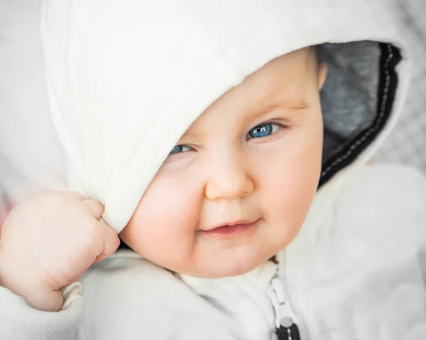 Close-up retrato de bebê bonito — Fotografia de Stock