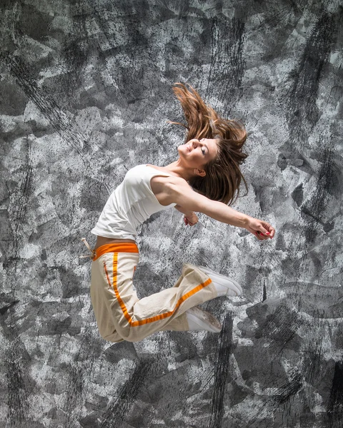 Jumping girl — Stock Photo, Image