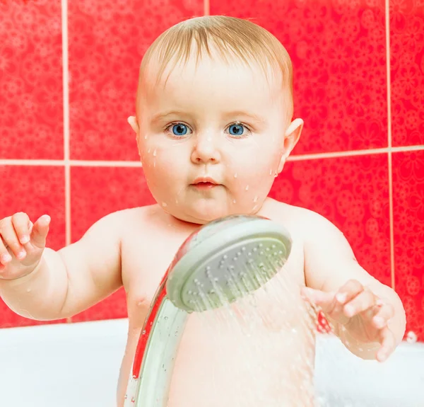 Bebê em banho — Fotografia de Stock