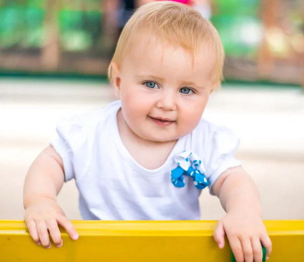 Portret van een schattige baby — Stockfoto