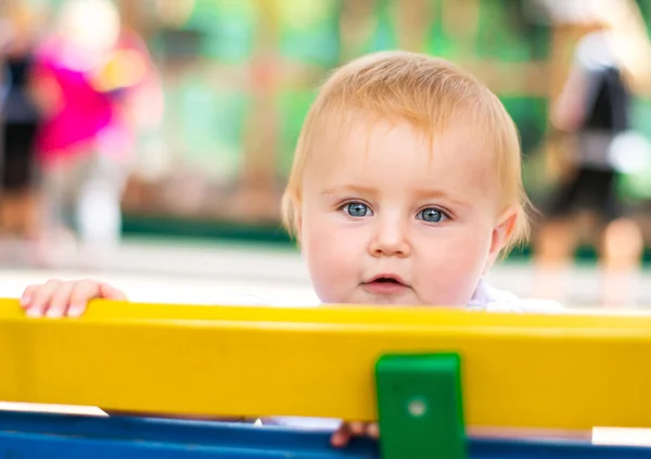 Retrato de bebé adorable — Foto de Stock