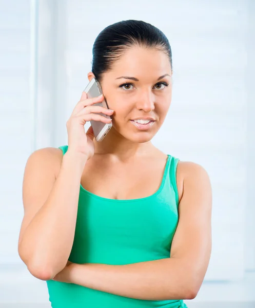 Menina com telefone — Fotografia de Stock